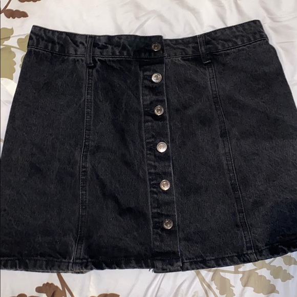 Forever 21 Dresses & Skirts - Forever 21 Black Skirt
